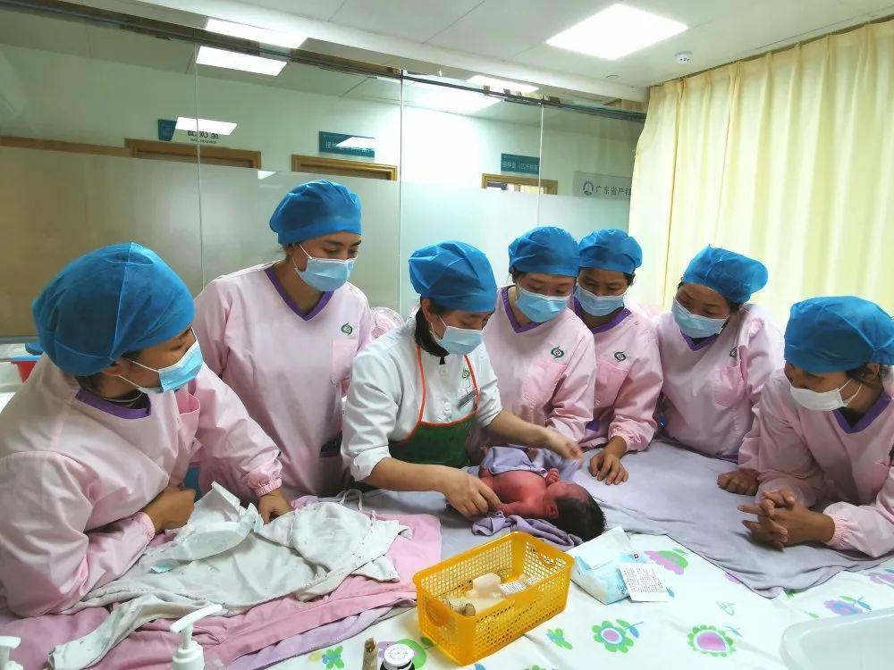 衡南县妇婴监护型护送